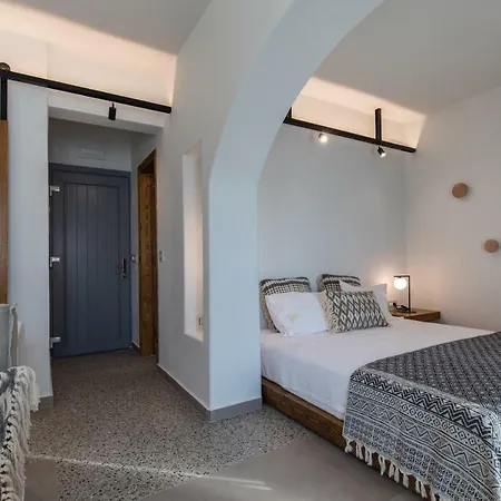 The Artemis Agia Anna (Naxos)