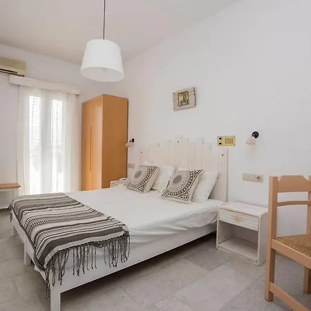 The Artemis Agia Anna (Naxos)